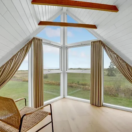 Nice In Tranekaer With House Sea View Semesterbostad *